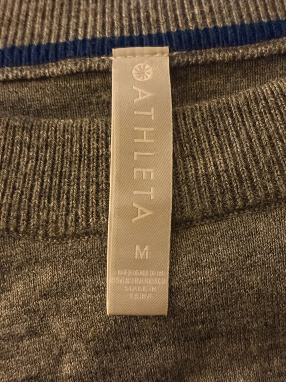 * Athleta Canyon Gray Sweater Colorblock Accent Stripe Sleeves SZ Medium *
